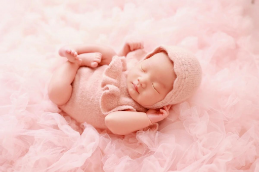 河源宝宝下巴后缩